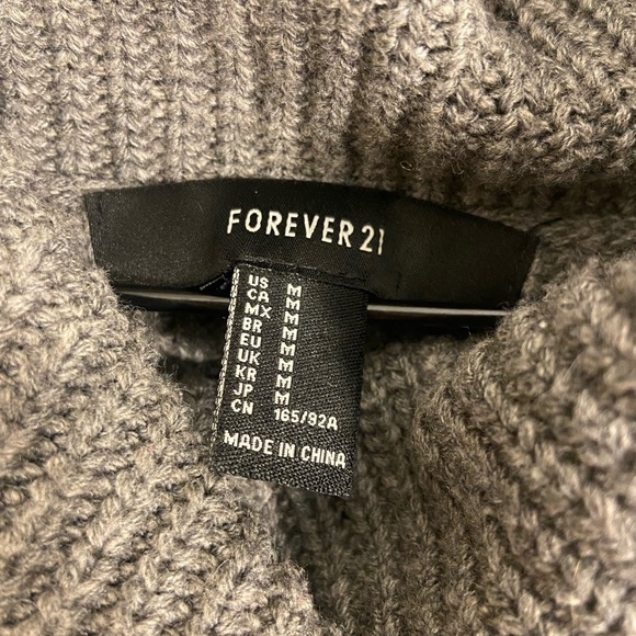 FOREVER 21 KNITTED SLEEVELESS GREY/GRAY TURTLE NECK SWEATER, ASYMMETRIC, SIZE M - Picture 8 of 8